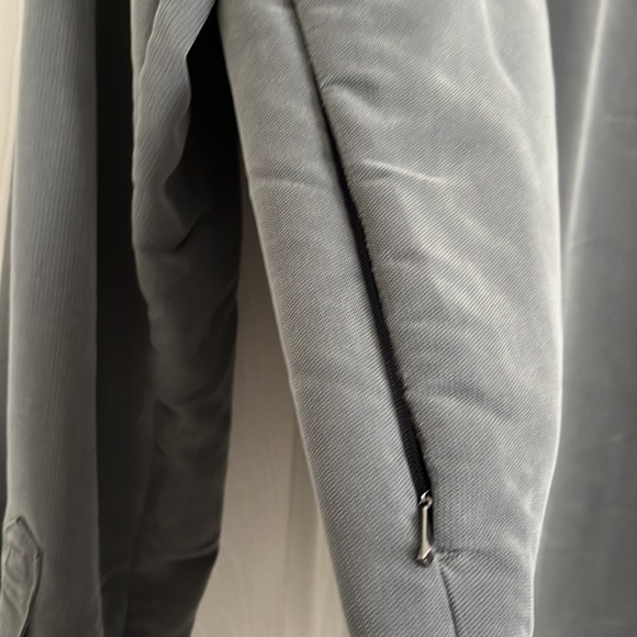 SCOTTEVEST TEC SHIRT, size M, mint condition, color gray. - Picture 7 of 10